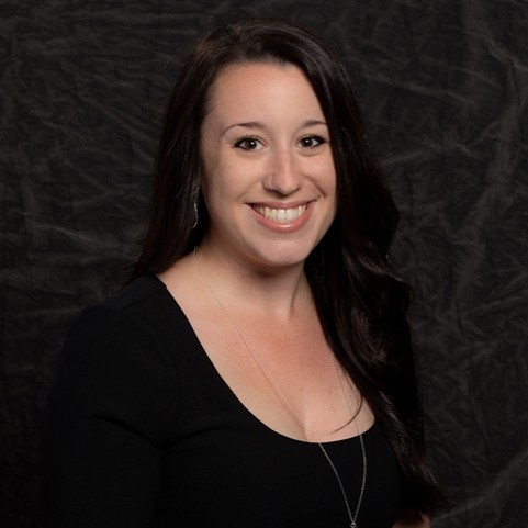 Chelsea Bartos headshot